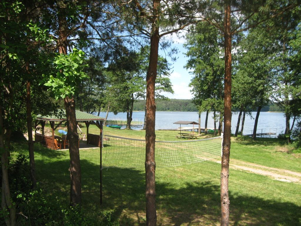 Posiadlosc Nad Zatoka Рын Экстерьер фото